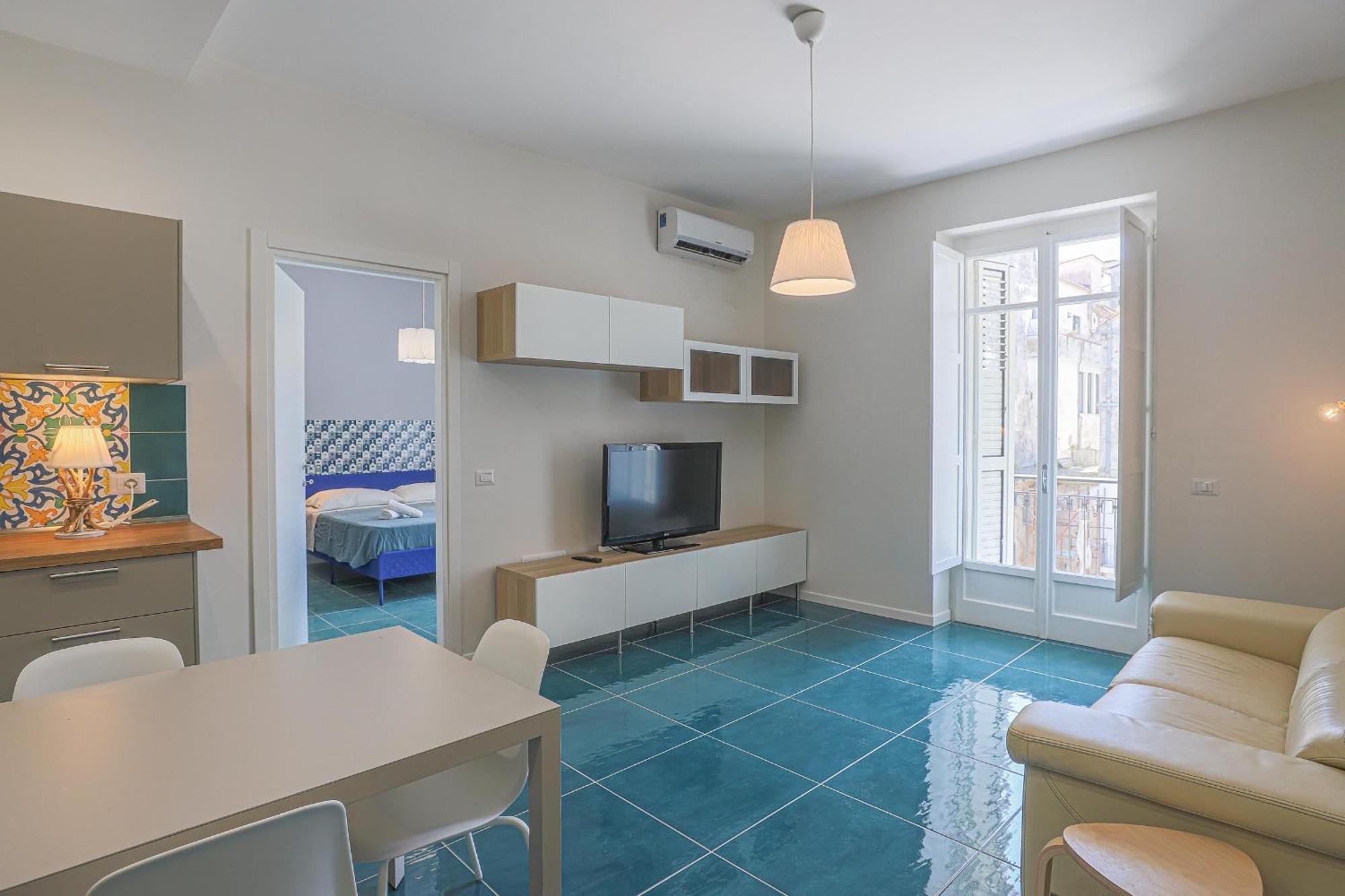 Amami Home ซาแลร์โน ภายนอก รูปภาพ